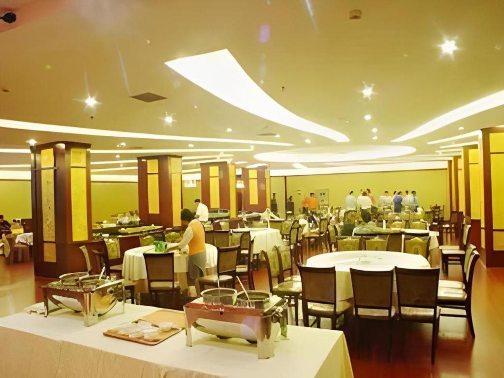 New Friendship Hotel Luoyang  Eksteriør billede
