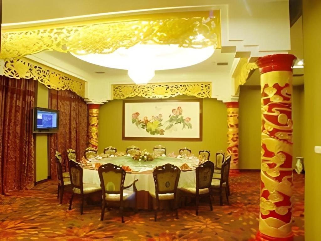 New Friendship Hotel Luoyang  Eksteriør billede